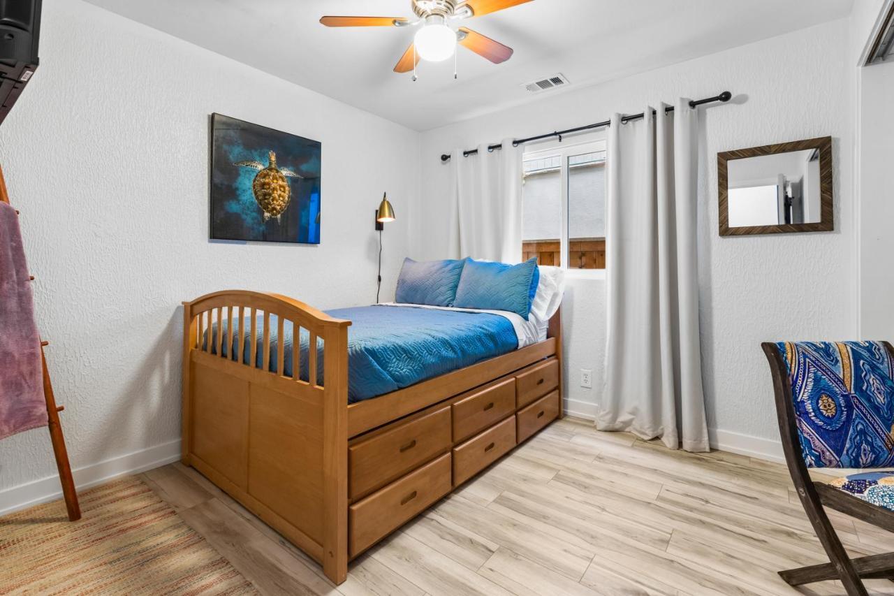 Mile To Beach! Private, Family & Pet Friendly Oasis! Pool Table & Hot Tub! Οσιανσάιντ Εξωτερικό φωτογραφία
