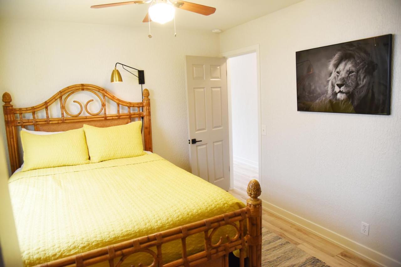 Mile To Beach! Private, Family & Pet Friendly Oasis! Pool Table & Hot Tub! Οσιανσάιντ Εξωτερικό φωτογραφία